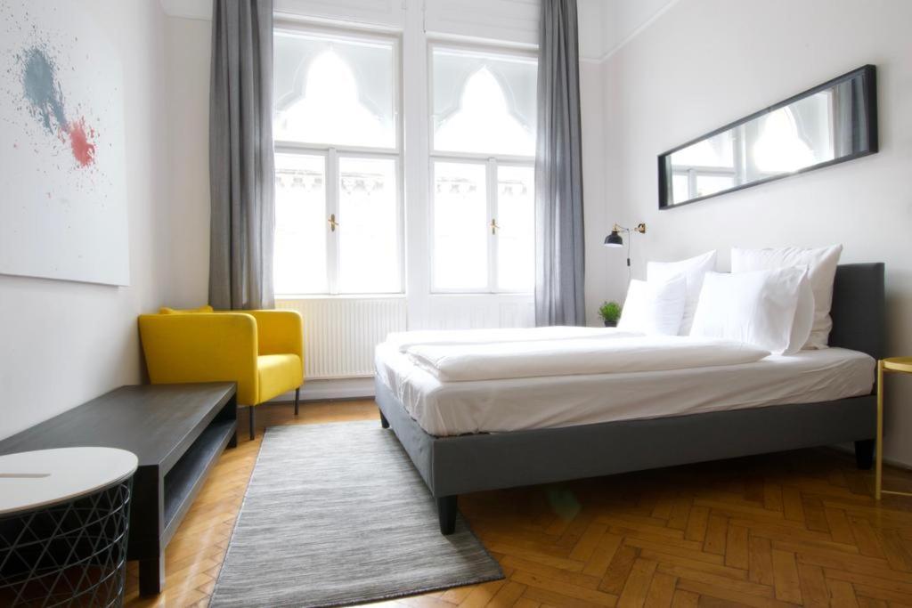 Nice Modern Apartments- Best Location W41