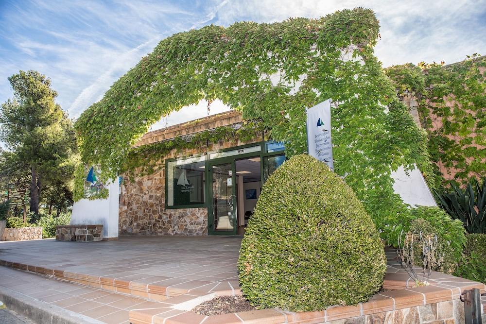 Sea Green Cala Llevado