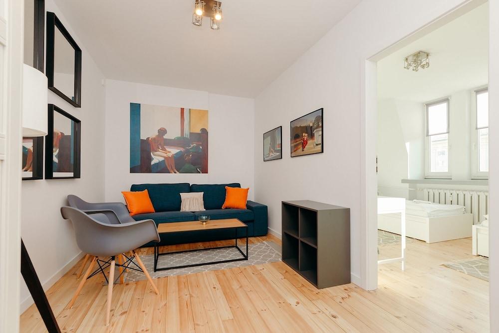 Shortstaypoland Jana Pawła B11