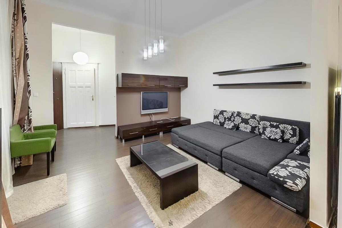 Corvina Apartment Budapest with Free Private Parking