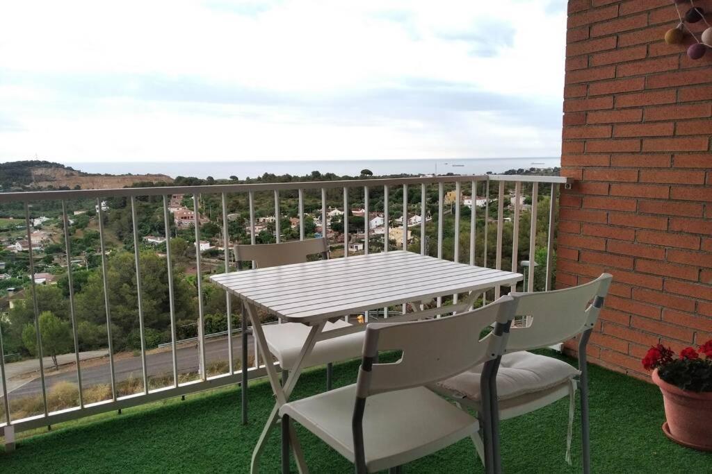 Piso Muy Soleado Con Vistas Al Mar