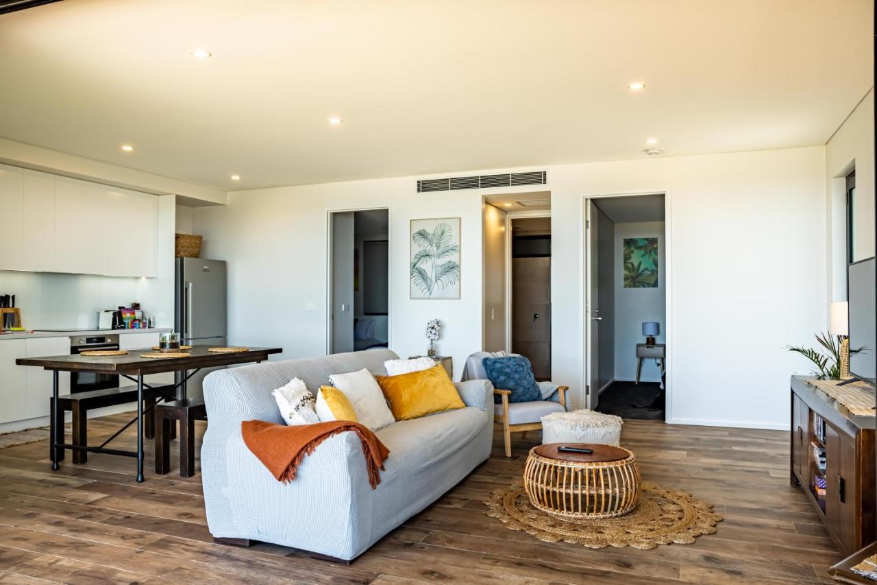 Ocean Views, Deck And Parking at Beach Apartment