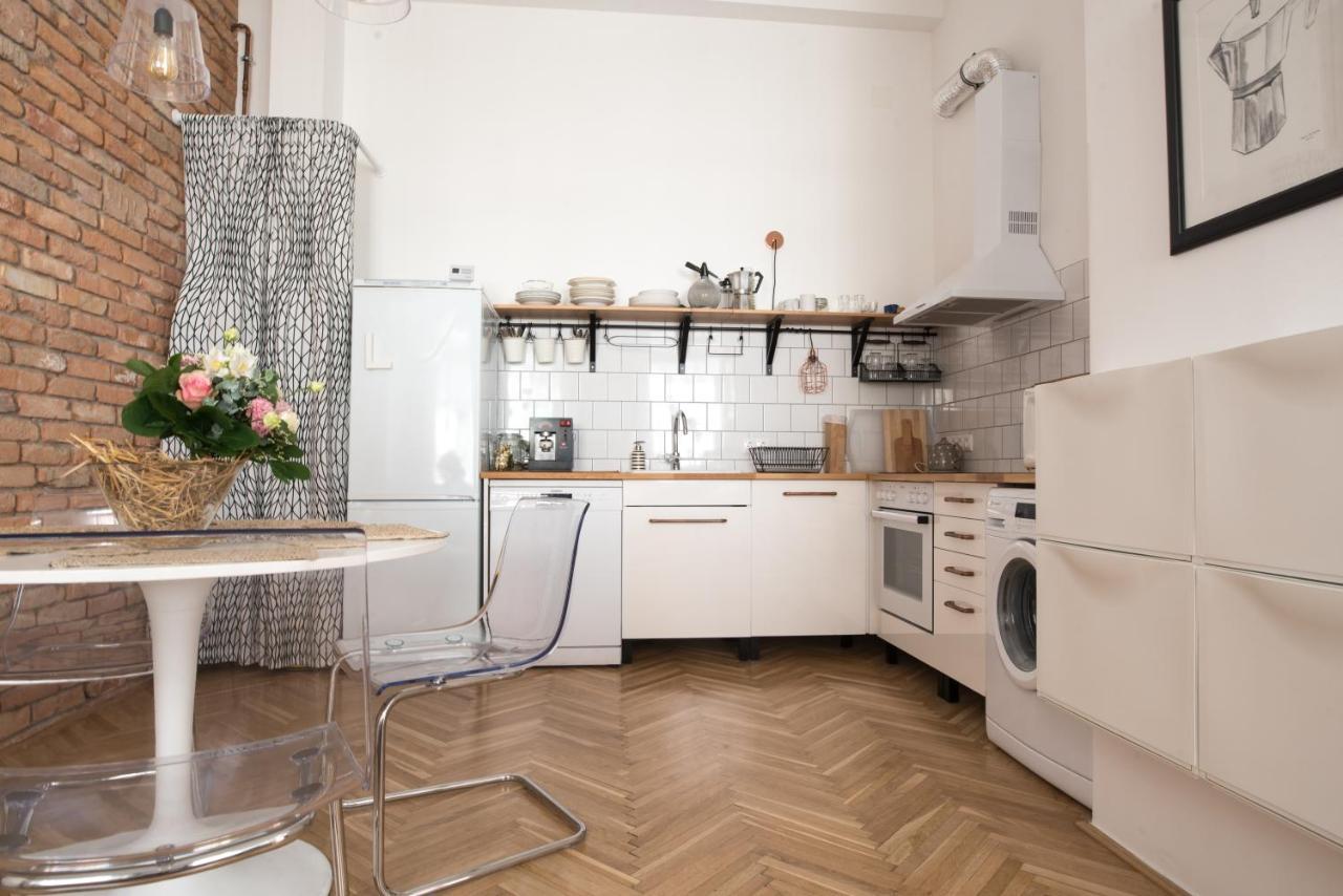 Nice "Trabi" Apartment in the City