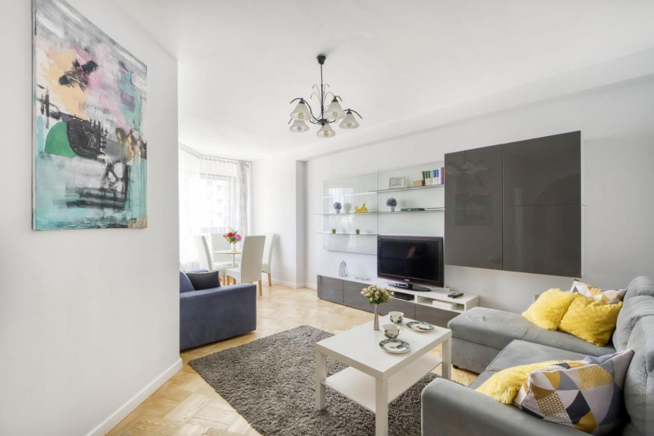 Gama Great Location & Famili Apartment 120m 2-12 People