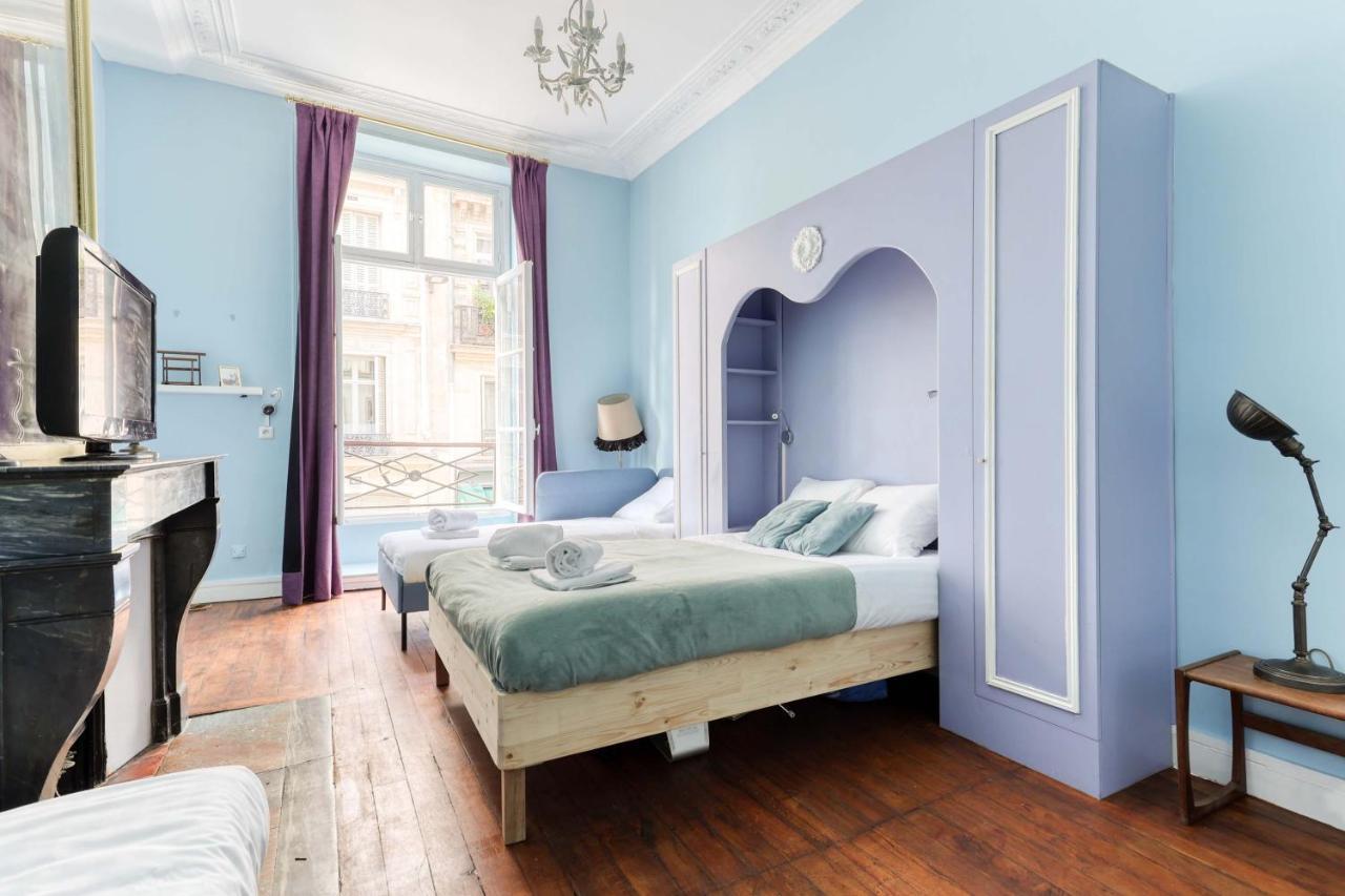 The Typical Parisian Flat - Louvre Royal - Paris 1