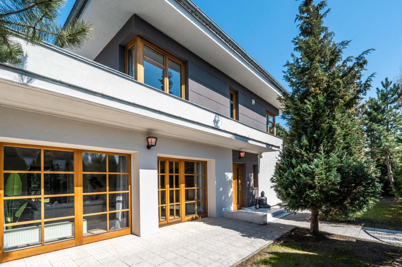 Serenity Prague Villa with Garden Jacuzzi
