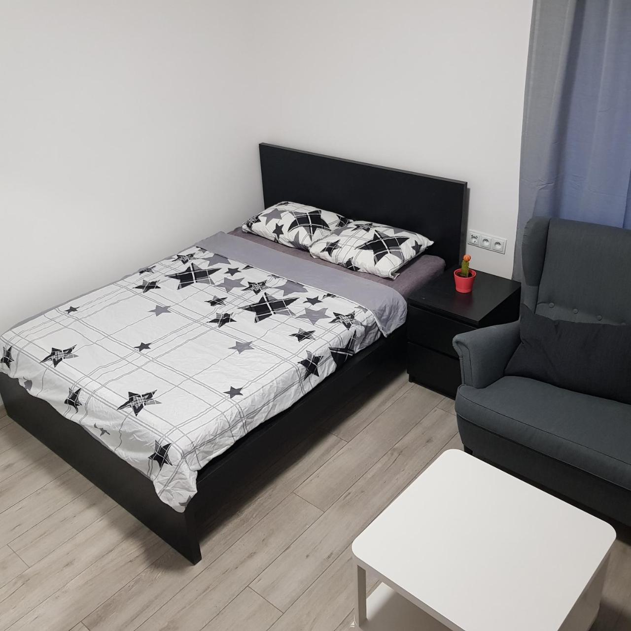 Mirrorroom Pl Downtown