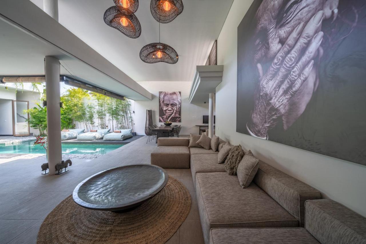 Villa Wiraja 2 - Classy 4 Bdr Villa in the Heart for Canggu