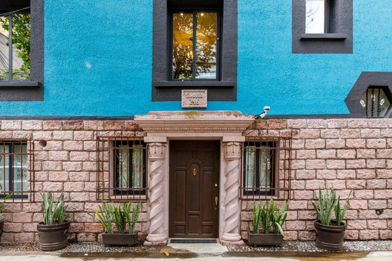 Condesa Square by Rentinba