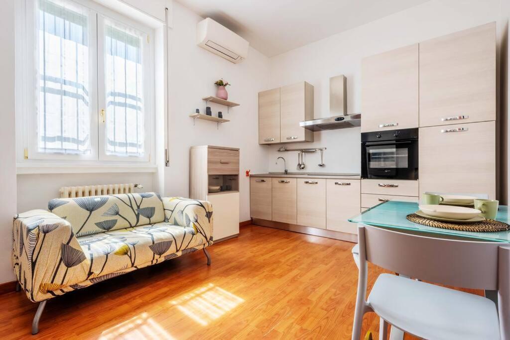 Cozy Apartament in Piazza 5 Giornate by Easylife