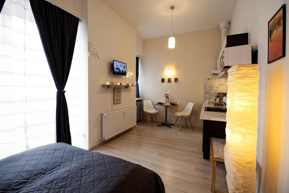 Cosy Studio, 15min To Old Centre, Self-Check In, Free Wifi, Welcome Drink!