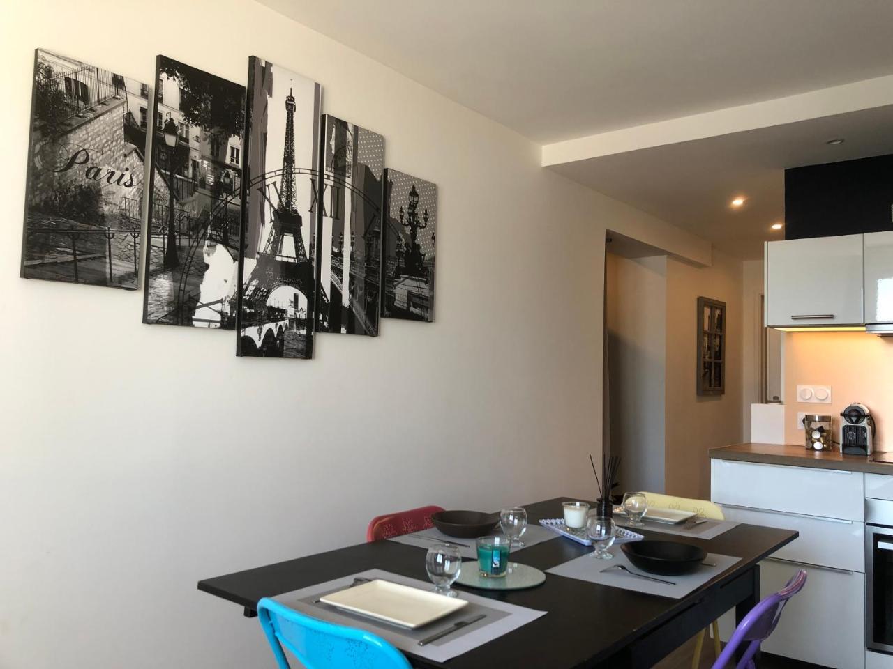 La Cle Des Expos "In Paris" 2 (Adults Only)