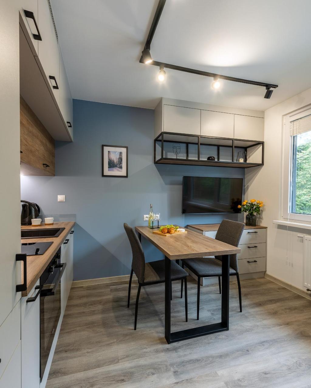 Batorego 16 Blue Prywatne Mieszkanie 300m Od Metro Pole Mokotowskie I Sgh Samodzielne Zameldowanie!