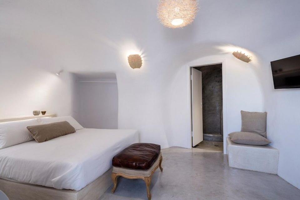 Luxury Santorini Villa Villa Aqua Dream Indoor Plunge Pool 1 Bdr Oia (Adults Only)