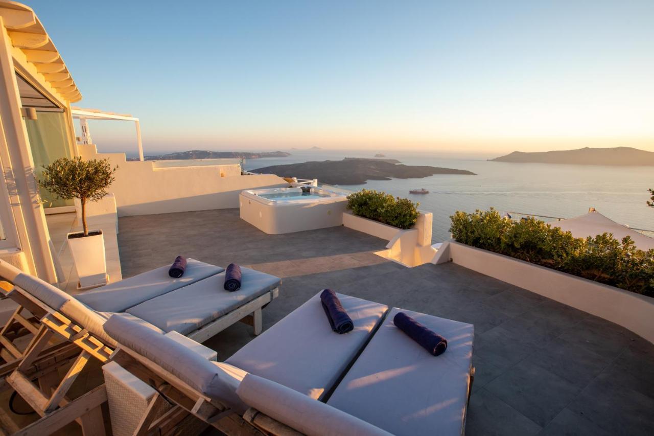 Sunset View Villa Santorini - with Outdoor Jacuzzi