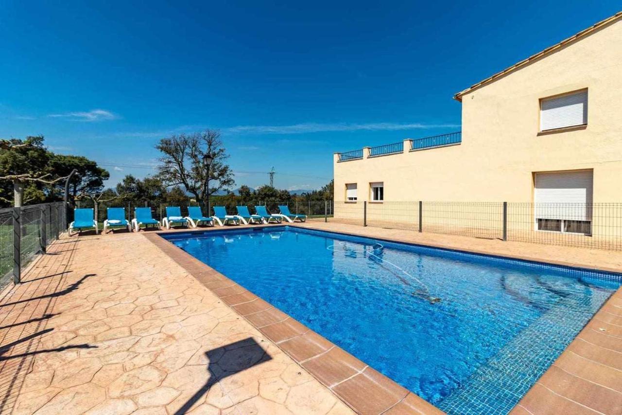 Can Buganto Amplia Casa Con Piscina Y Jardin