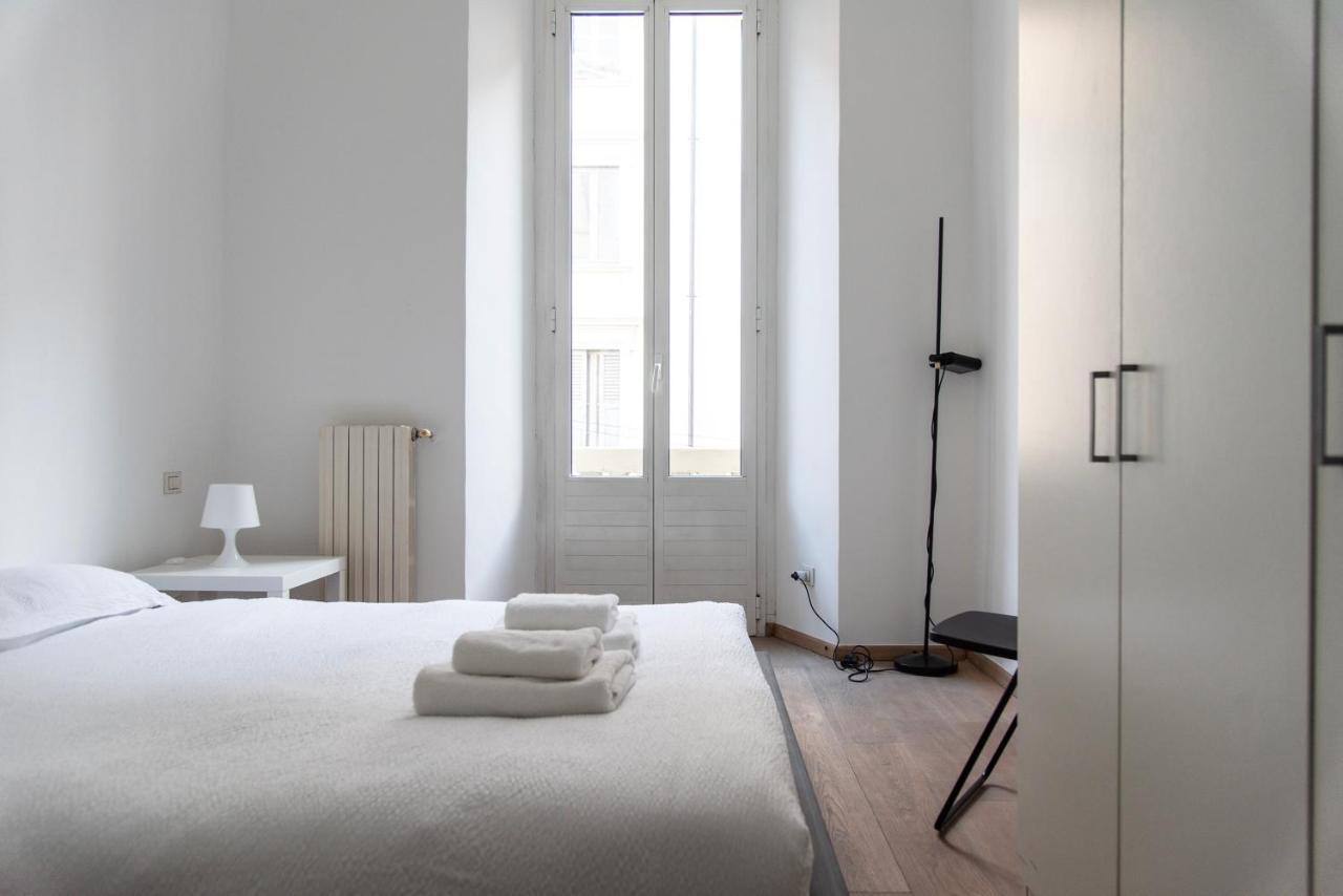 Youhosty - Vetere 9 (Adults Only)