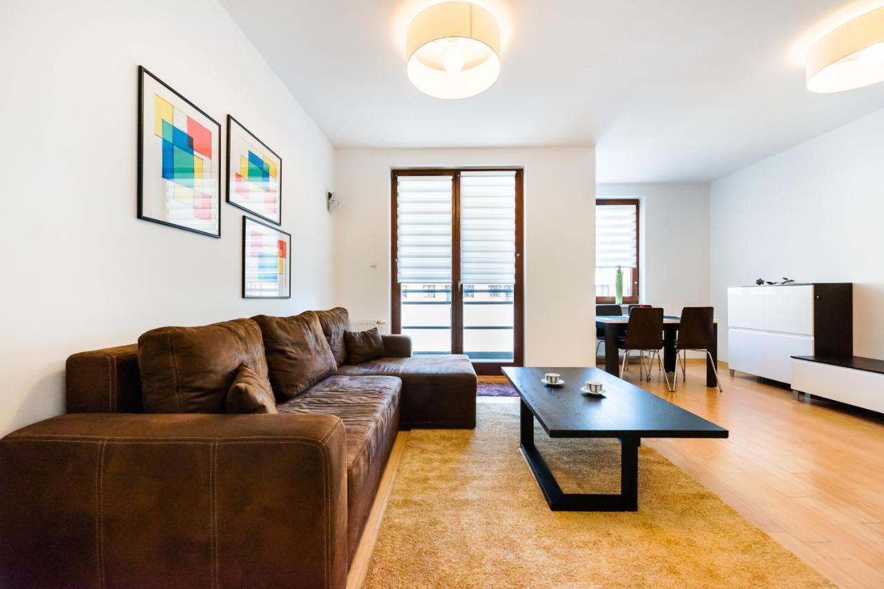 Mokotow Sunlight Apartment