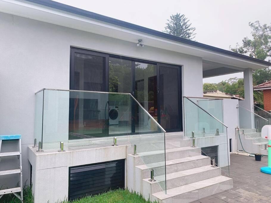 Entire New Granny Flat with 3 Bedrooms 2 Bathrooms