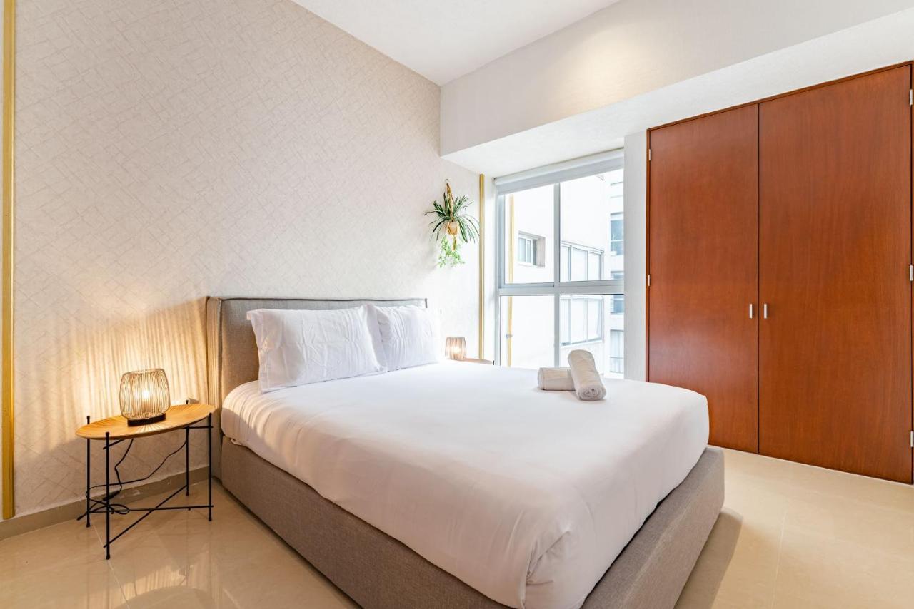 Anahuac Apartments by Vh