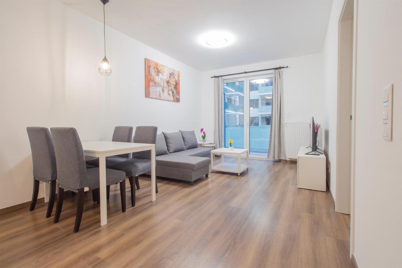 Corvin Modern Suite