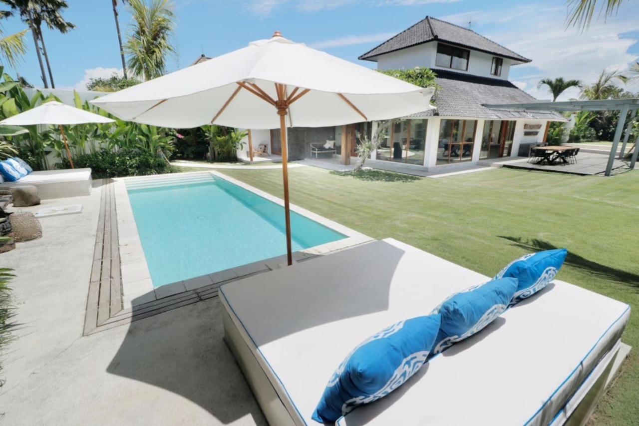Amazing 3 Bedrooms Villa Canggu