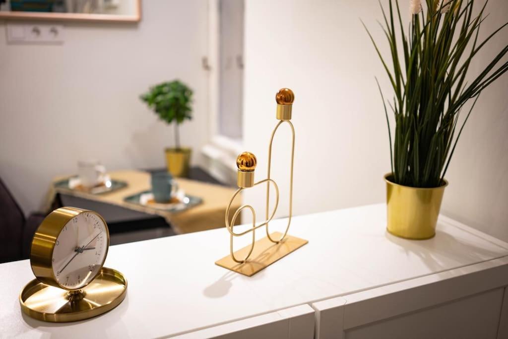 Corvin Palace for Two