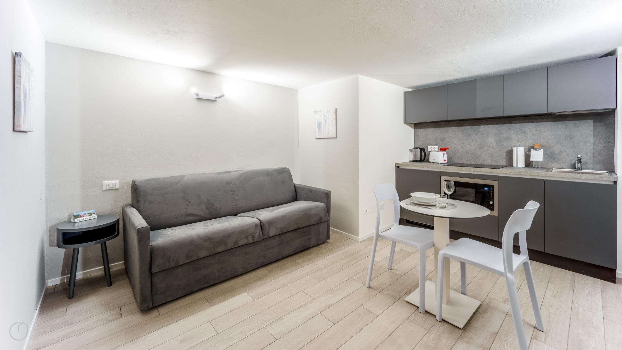 Italianway - the B Village Standard - 03