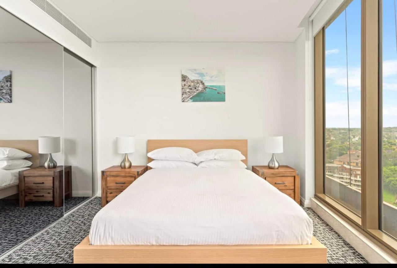 Classy Sleek Two Bedroom Apartment with Expansive River Views in the Heart of Sydney's Second CBD