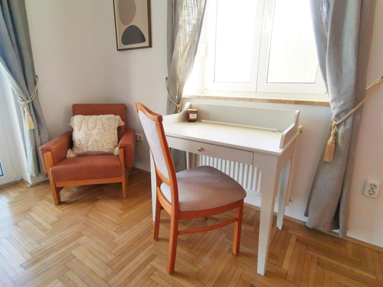 Grand Terrace Apartment with AC & Heating