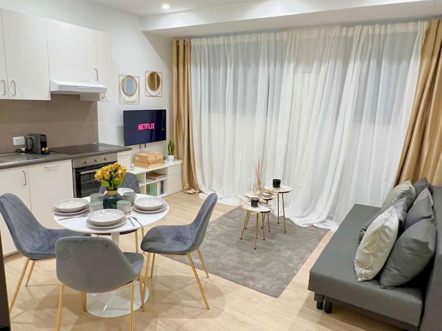 The Boutique House - Treasure Trove - Gold Suite