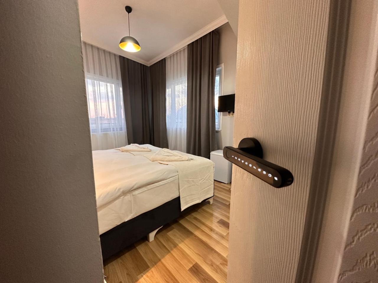 Asparagus Hotel & Suites Old City