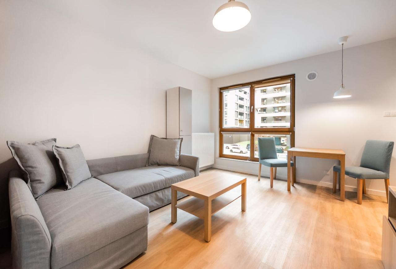 Bliska Wola Sage Green Studio