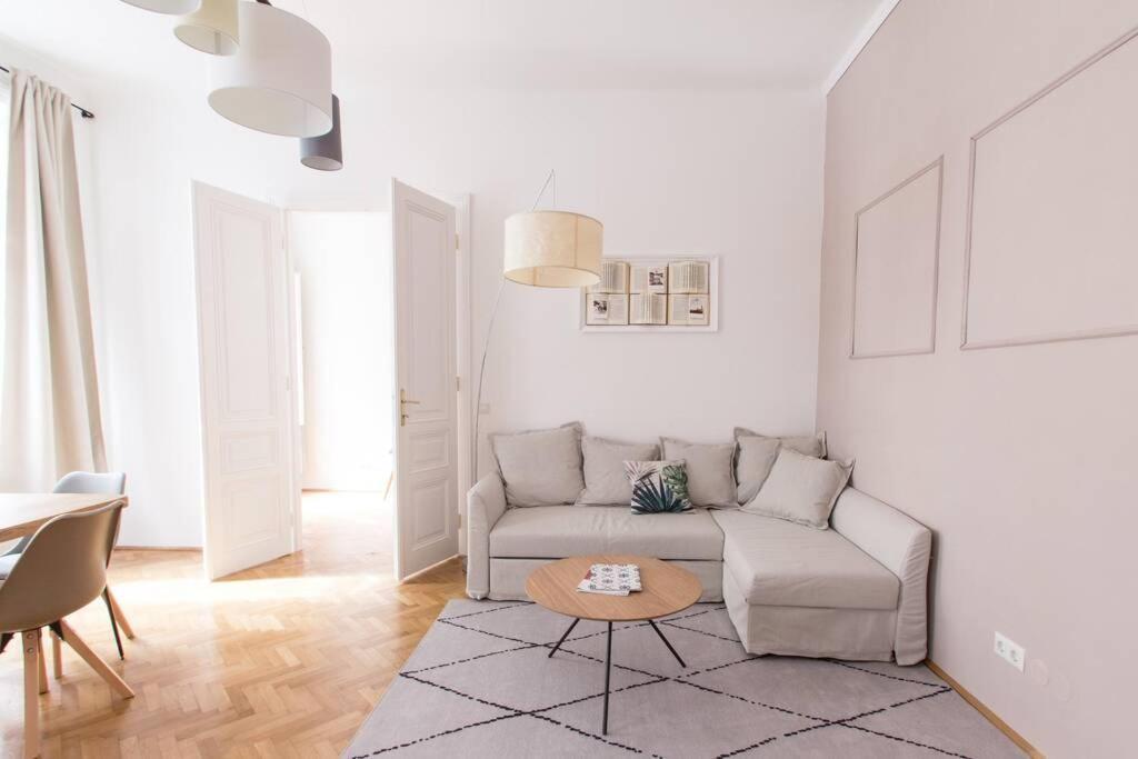 Franz I Levestate (Adults Only)