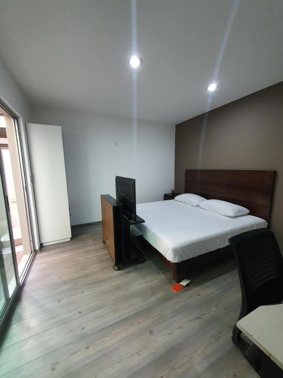 Puerta Condesa, Rooms & Studios