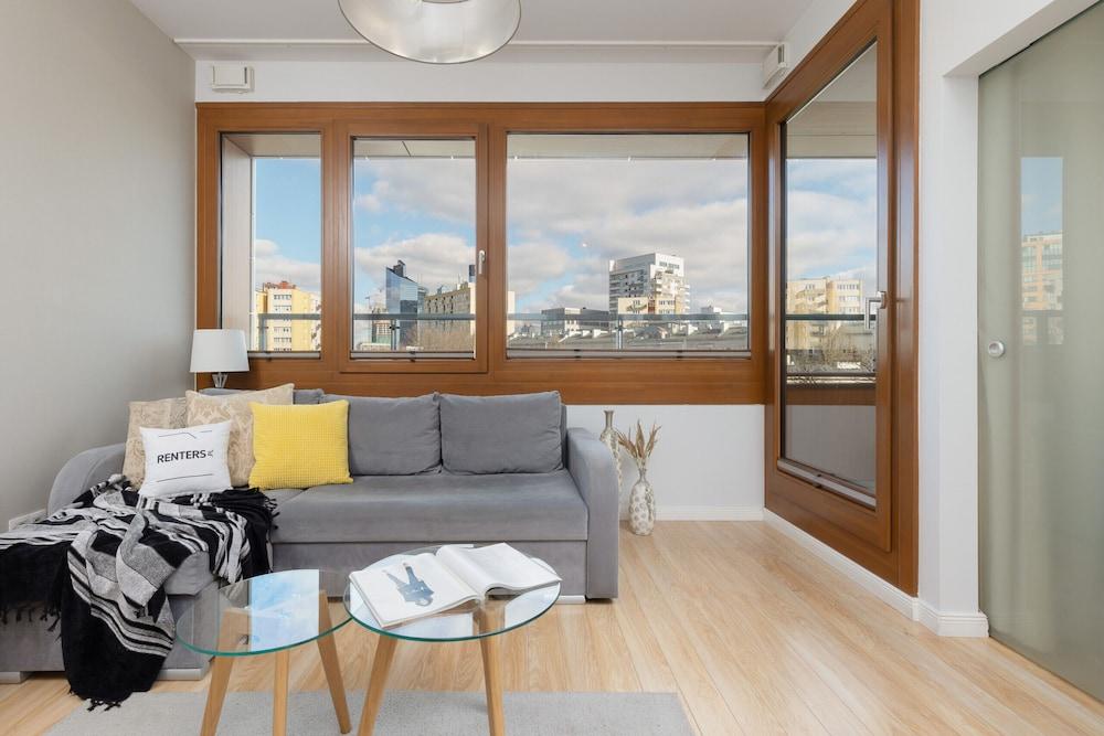 Niemcewicza Apartment by Renters