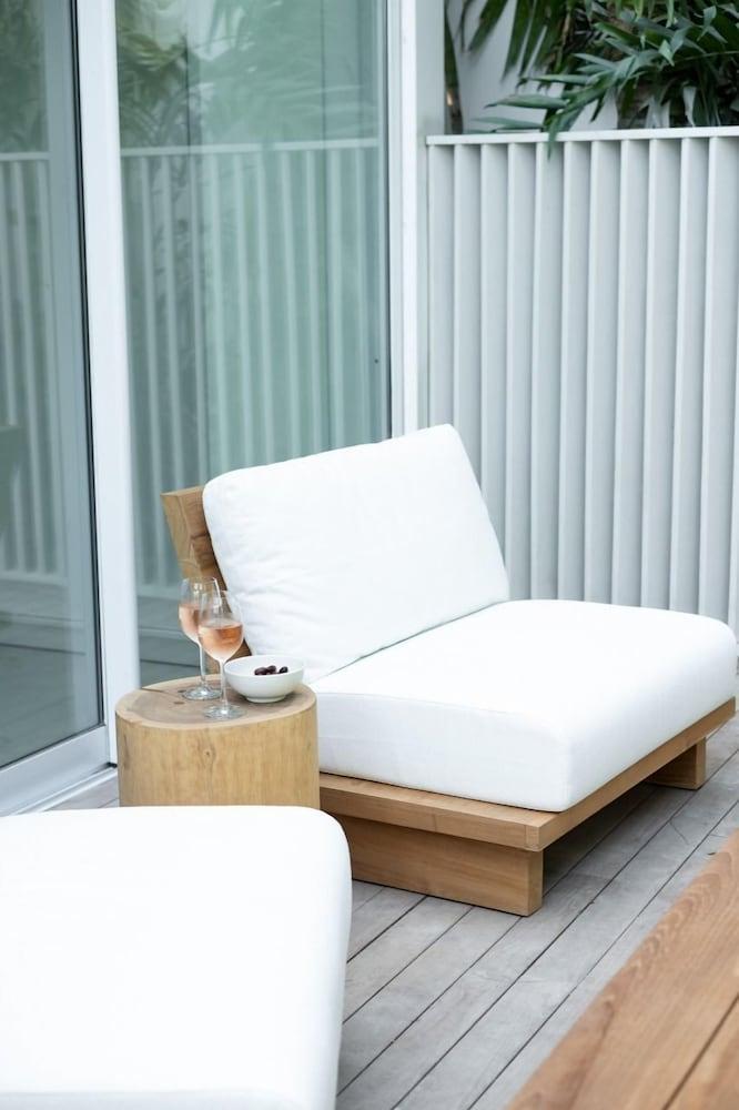 Makali Temple Village