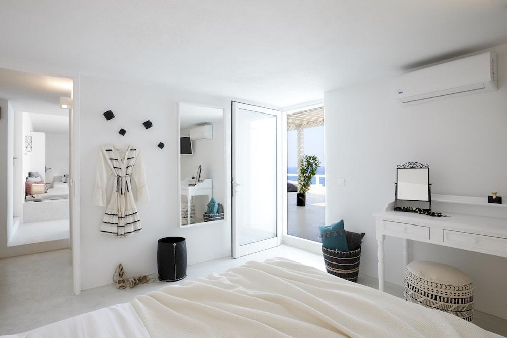 Infinite Blue Luxury Suites