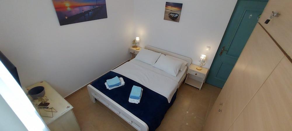 Villa Sertis Santorini