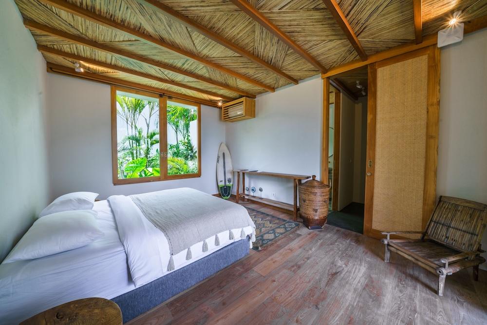 Villa Kauh - Luxury Tropical 5br Villa