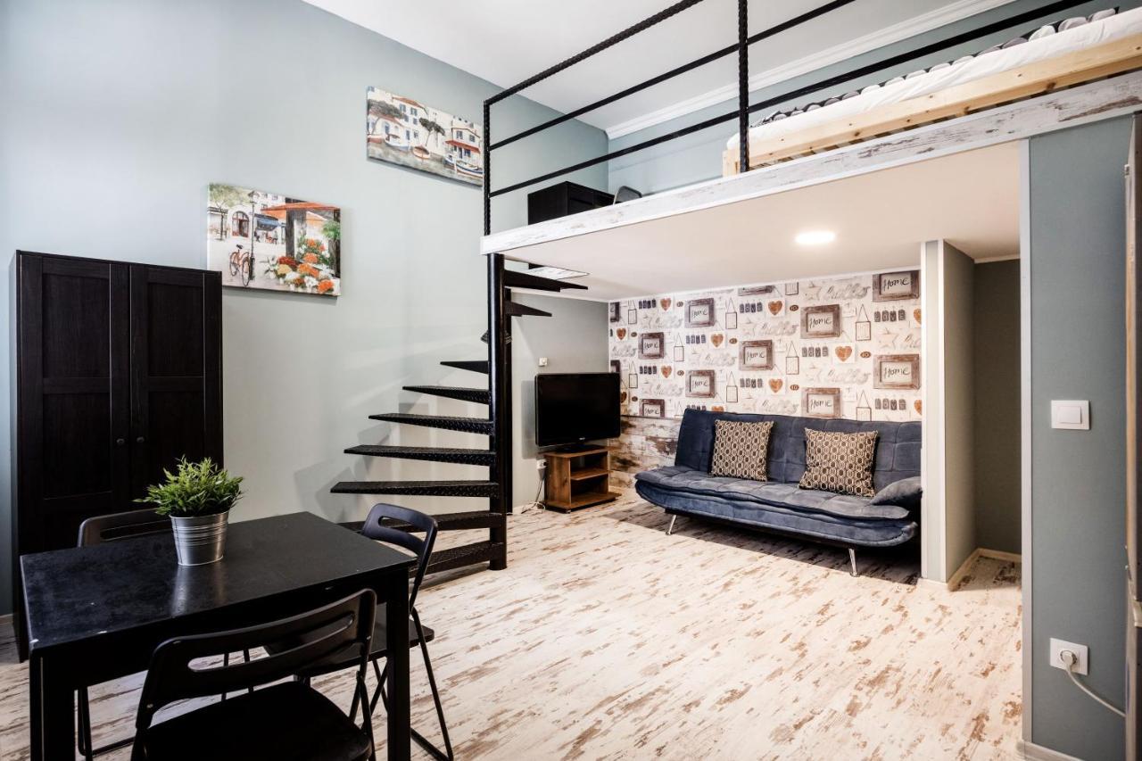 Hungarian Rebelian with AC