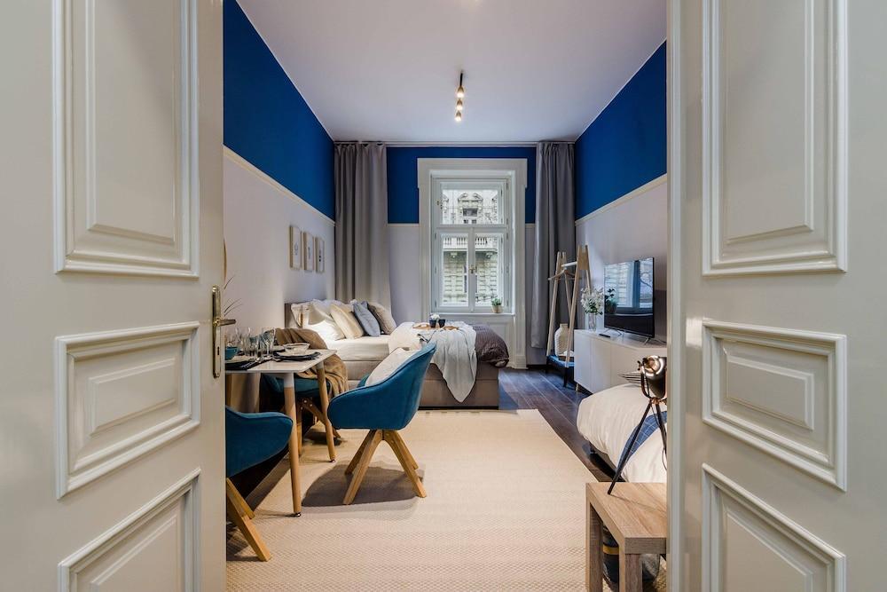 Charm Apts in Prague by Michal&Friends 2