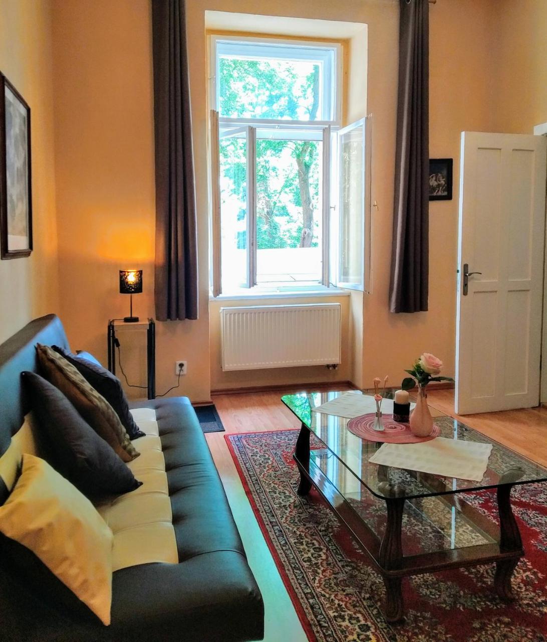 Apartment Sense of Zizkov 1