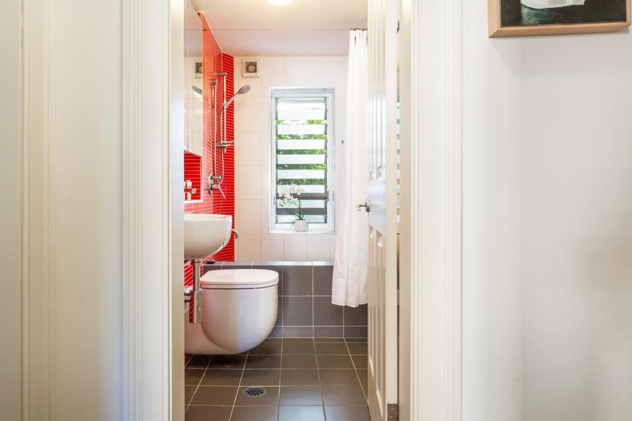 Historic Boutique Apartment Steps From Everything 2