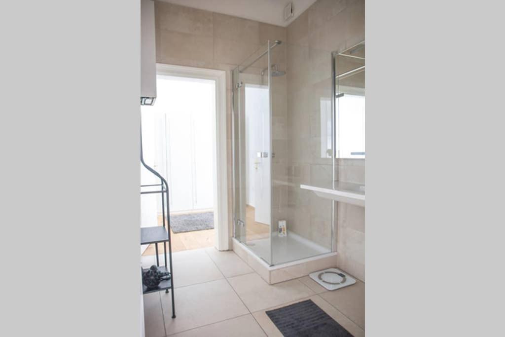 Leopold I Levestate (Adults Only) 1