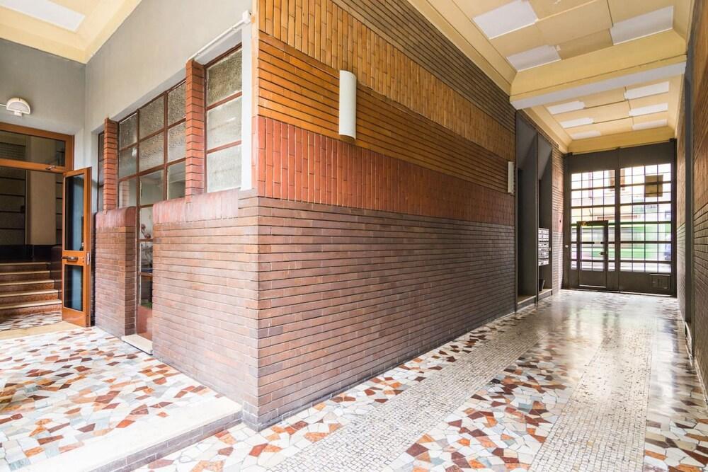 Flat Near Central Station Milan 1