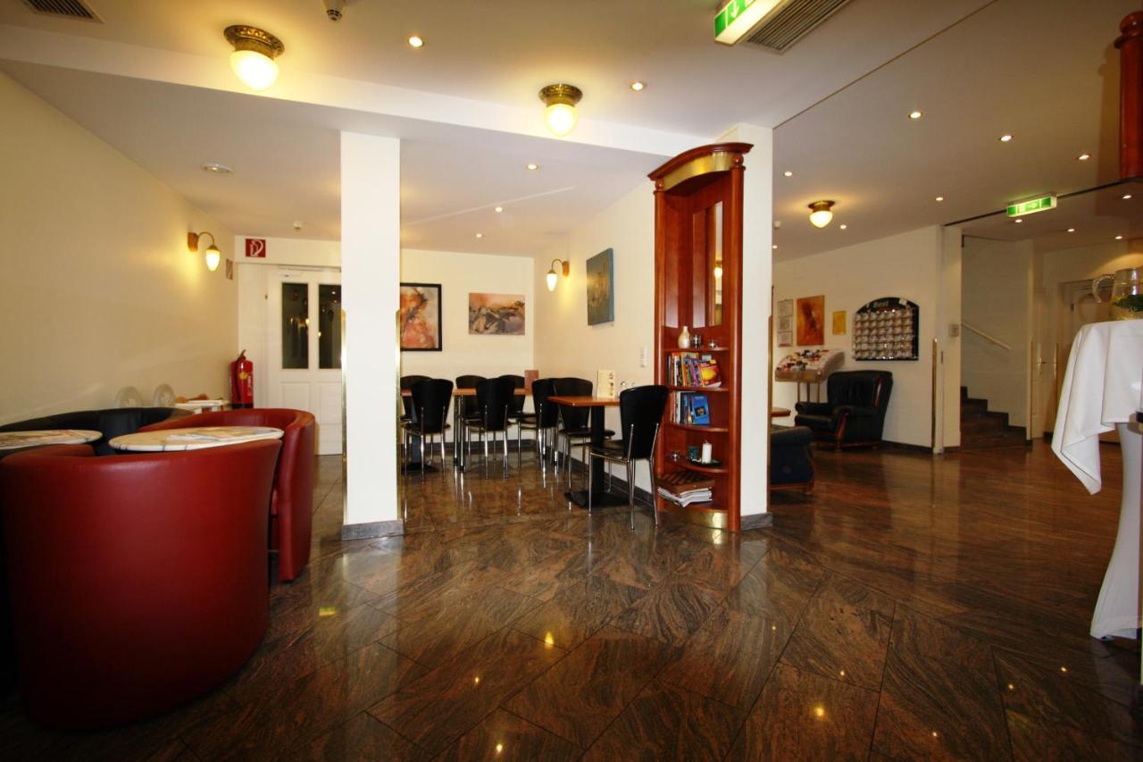 Suite Hotel 900m Zur Oper 2