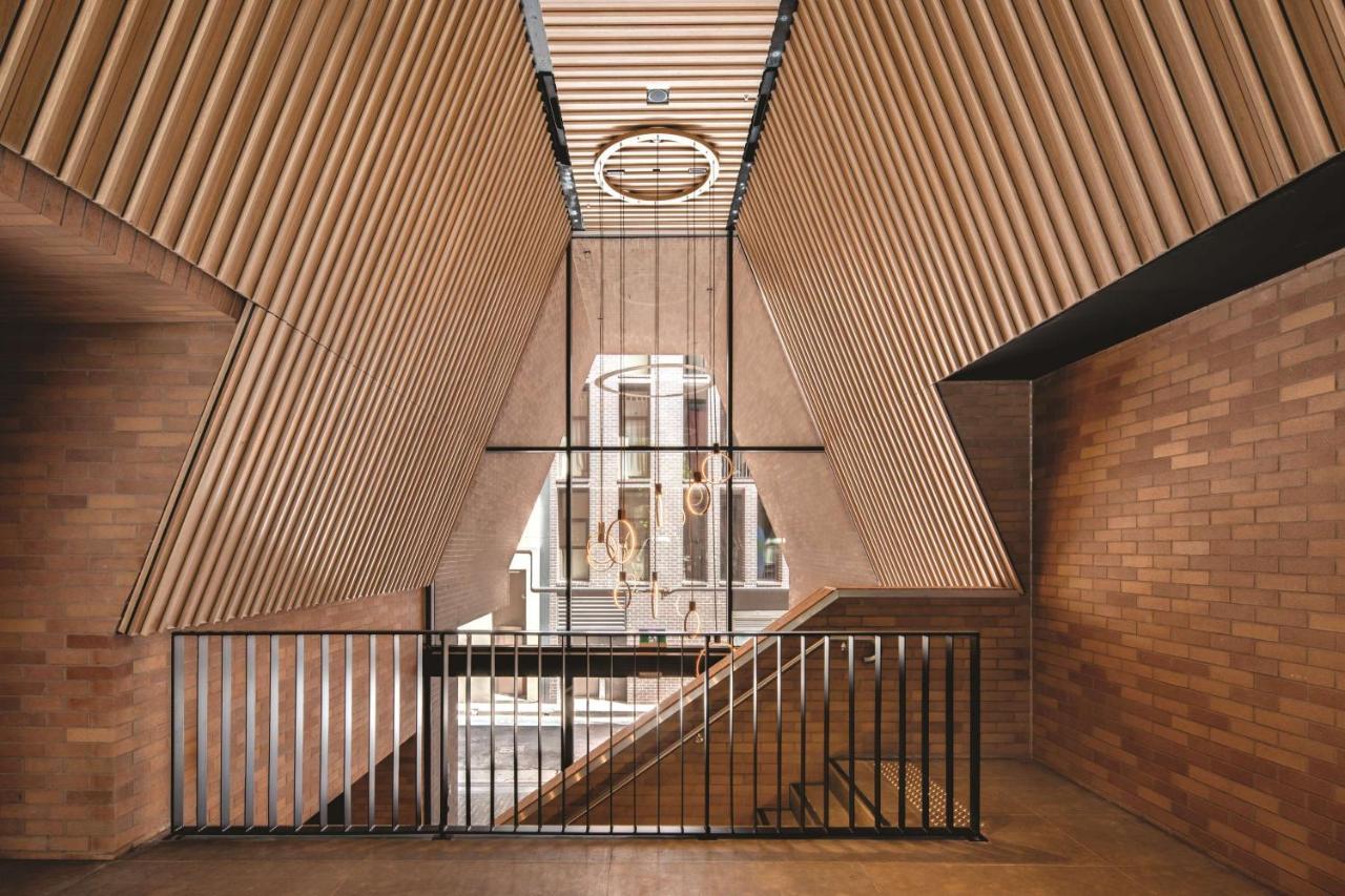 Vibe Hotel Sydney Darling Harbour 1