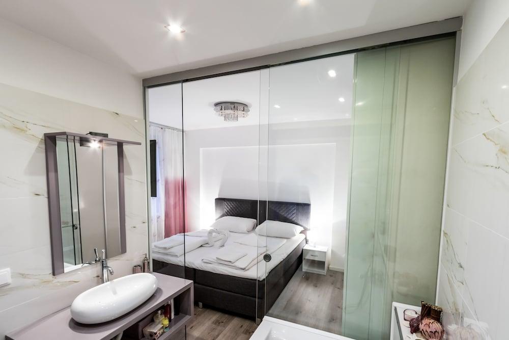 Grand Apartment Vienna 1