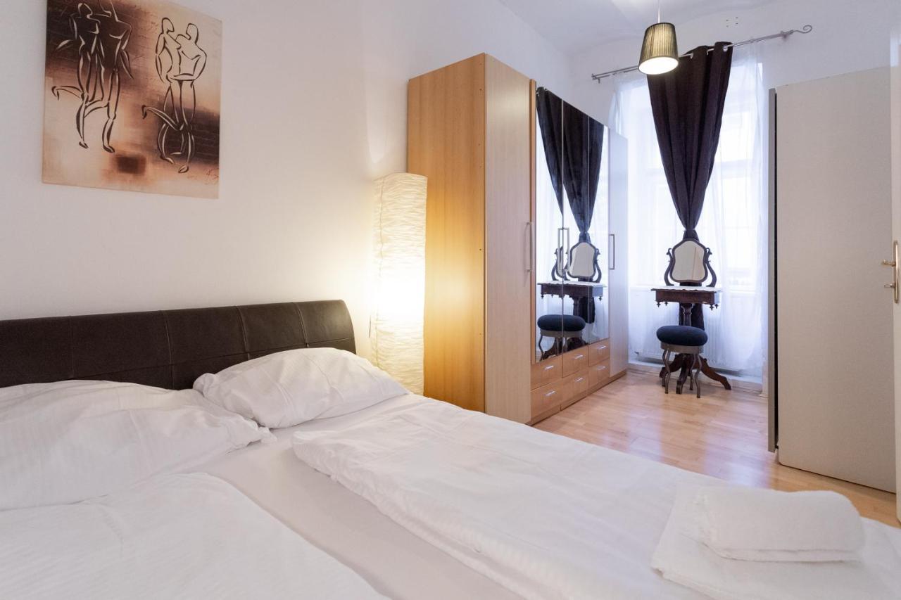 Central Garden Apartments 1